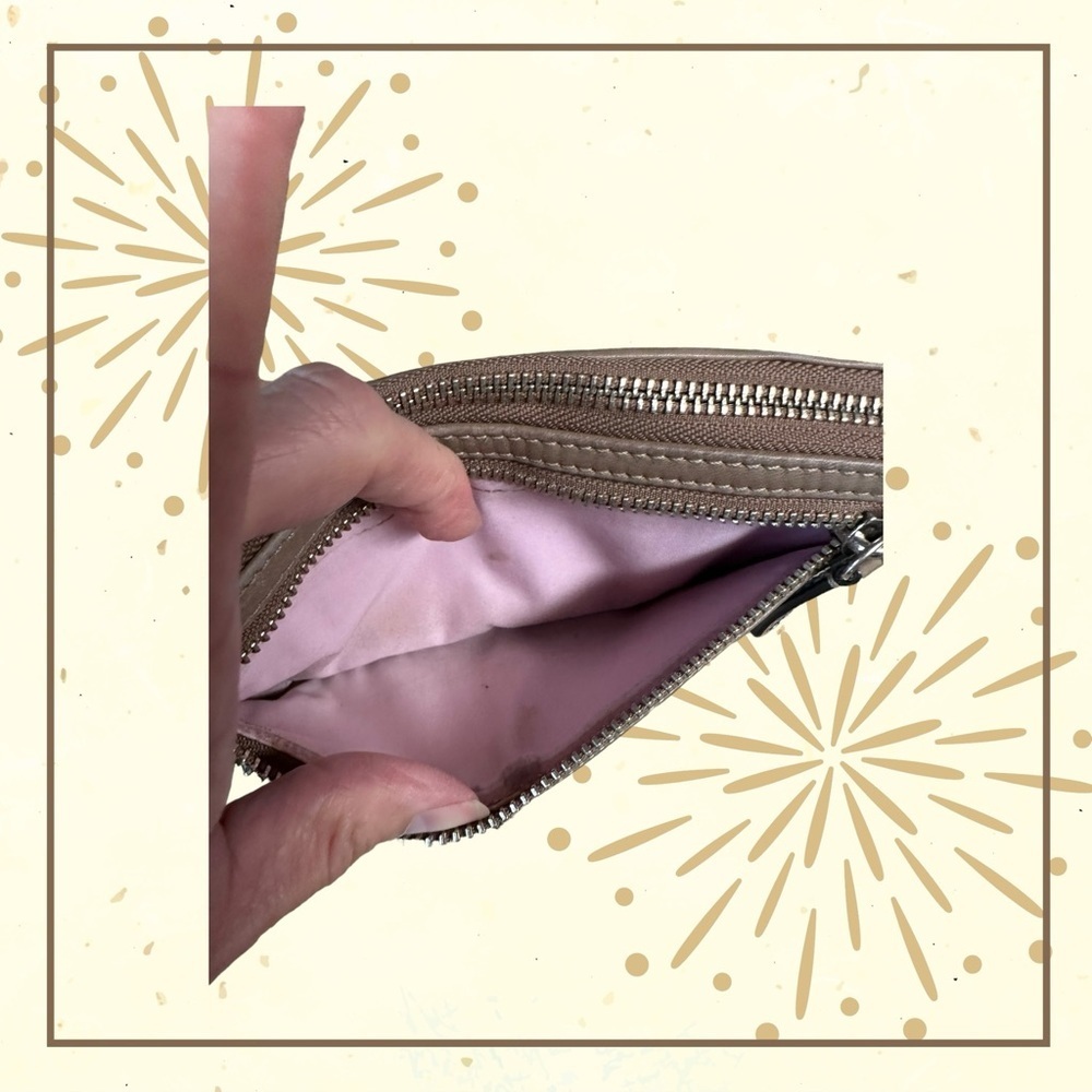 Coach wristlet - Picture 5 of 6